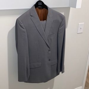Jos a banks mens suit jacket and pants color gray size 34R slim fit.